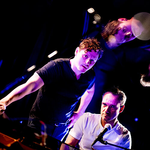 Hoftheater // Gastspiel: Unterm Junimond