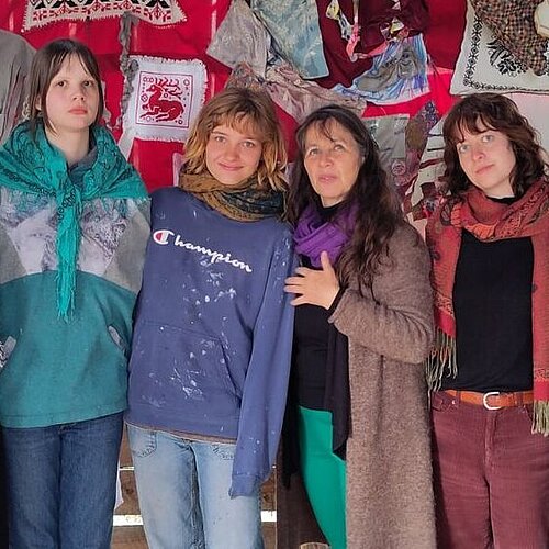 Kunstprojekt „verstrickt und verwoben“ im rumänischen Rosia Wenn ein Dorf mitgestaltet