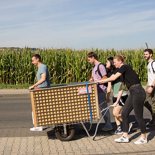 Eine mobile Gemeinschaftsküche bringt Menschen zusammen!